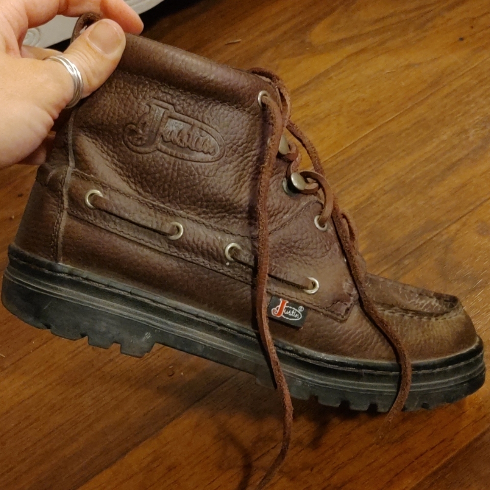 Justin Boot Chukkas